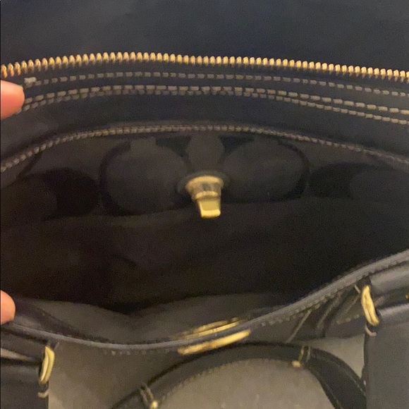 Authentic Coach Handbag - Picture 9 of 9